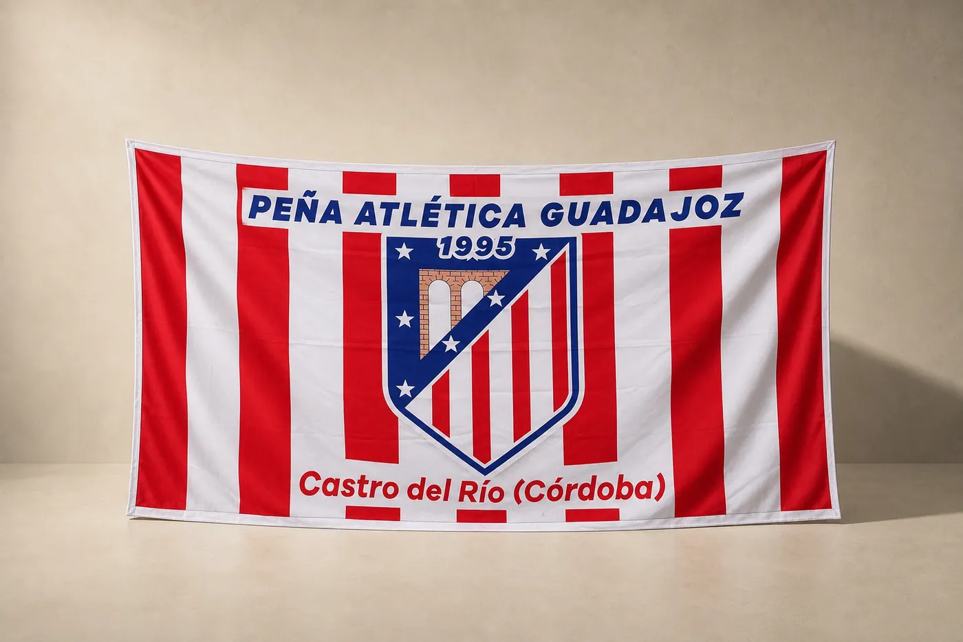 Bandera impresa de una peña deportiva con su escudo